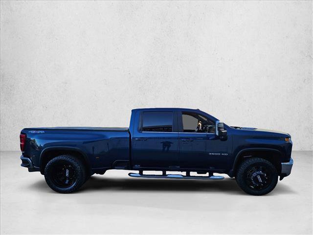 Used 2022 Chevrolet Silverado 3500 LT w/ Convenience Package image 4