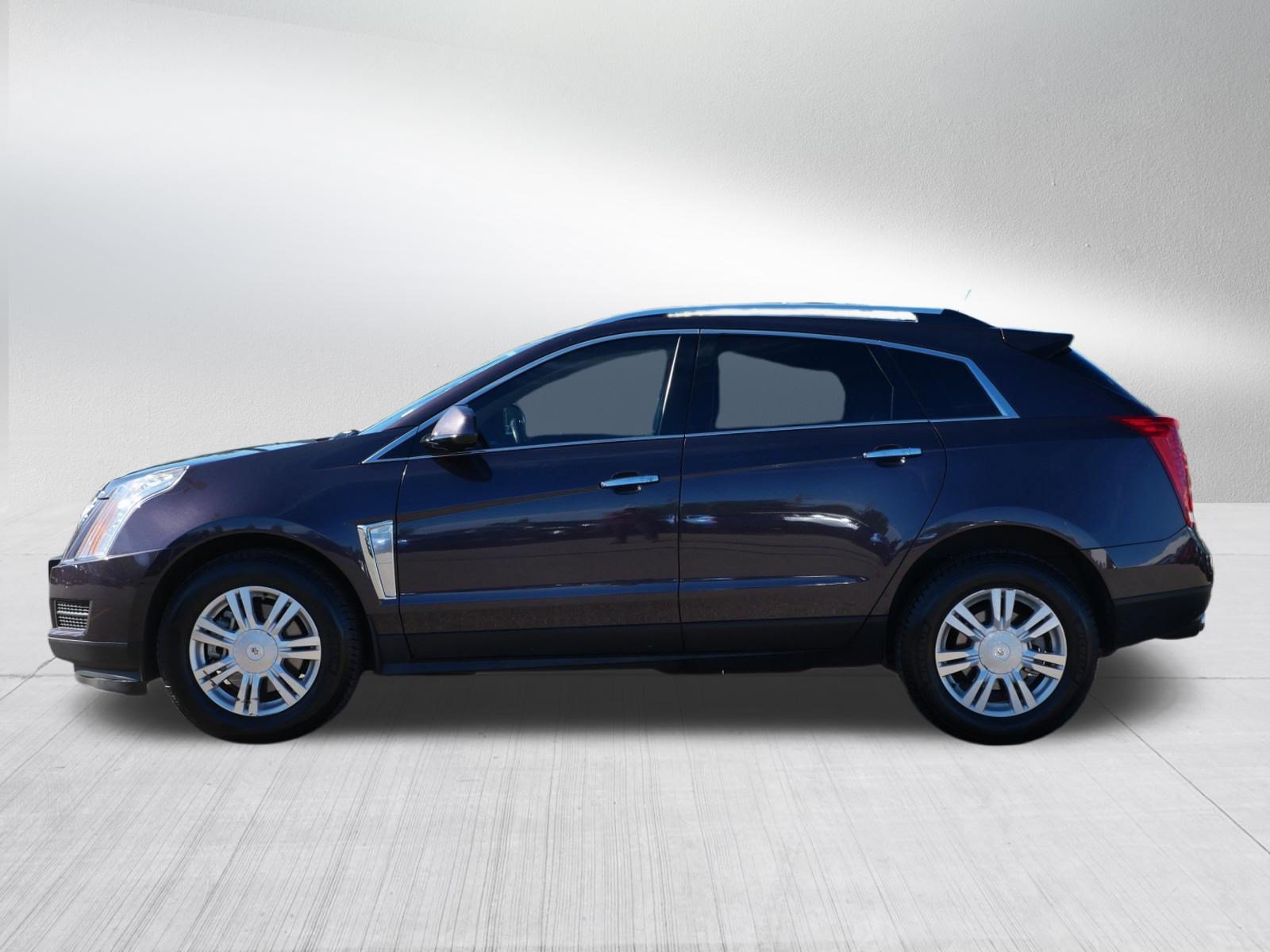 Used 2015 Cadillac SRX Luxury w/ Driver Awareness Package FWD image 4