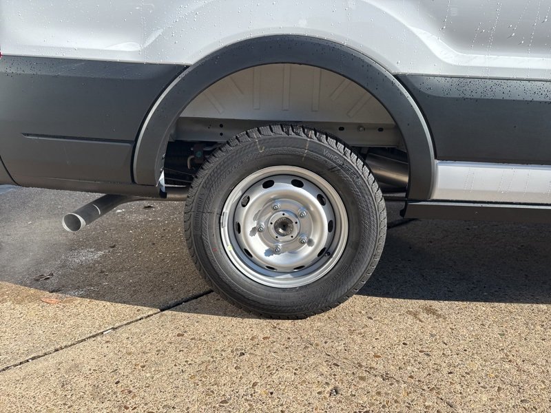 New 2025 Ford Transit 250 Low Roof image 9