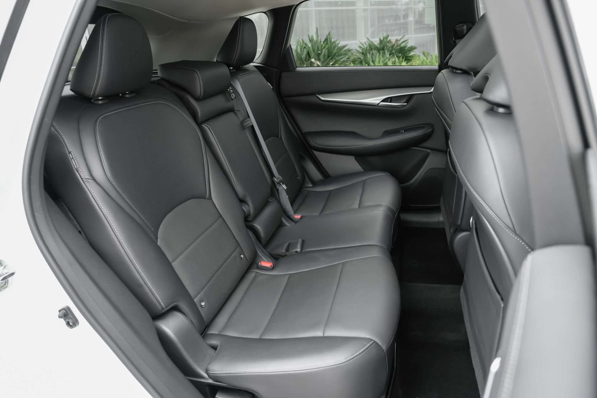 Certified 2023 INFINITI QX50 Luxe FWD image 36