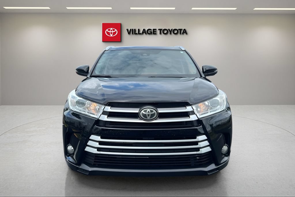 Certified 2019 Toyota Highlander XLE FWD image 8