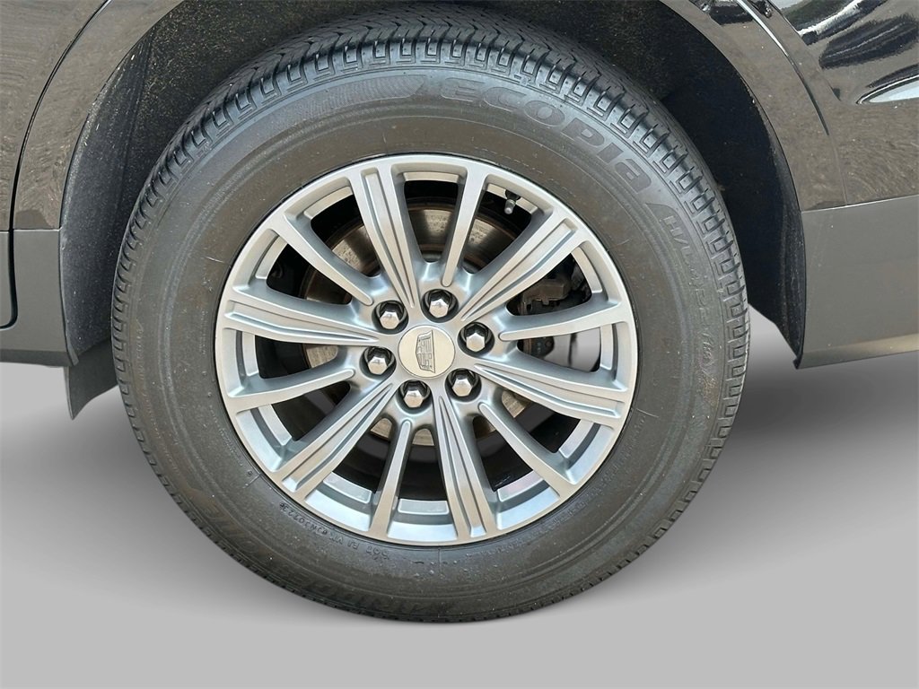 Used 2017 Cadillac XT5 Luxury w/ Driver Awareness Package image 13