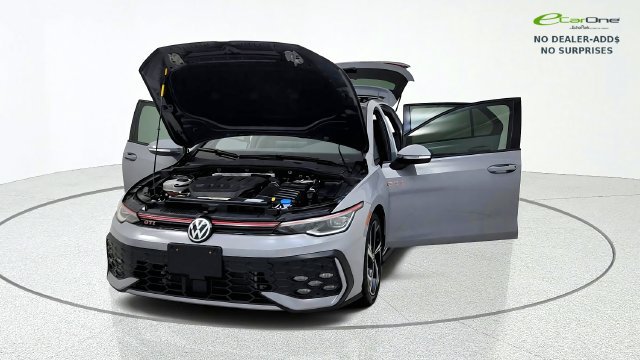 Used 2025 Volkswagen GTI SE FWD image 13