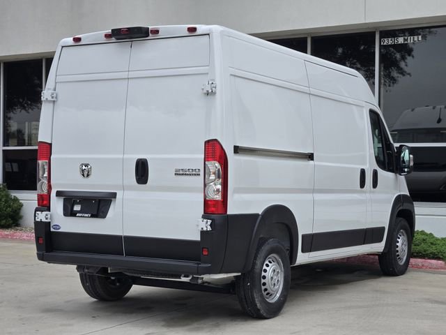 Used 2025 RAM ProMaster 2500 w/ Convenience Group FWD image 7