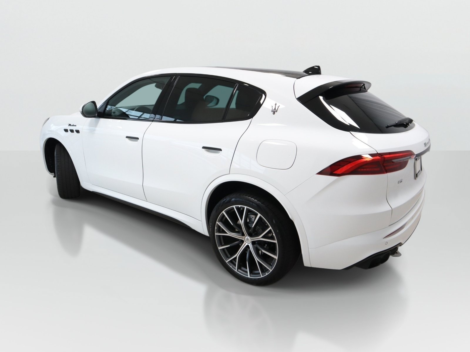 New 2026 Maserati Grecale Modena AWD/4WD image 3