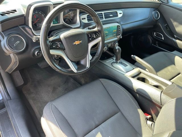 Used 2015 Chevrolet Camaro LT RWD image 18