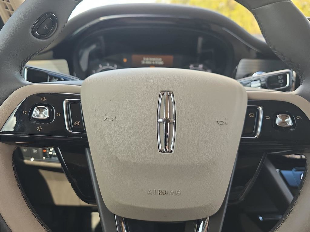 Used 2022 Lincoln Corsair FWD image 20