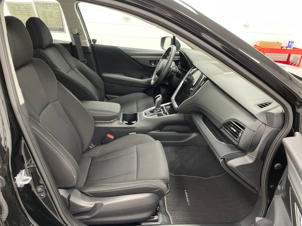 Used 2025 Subaru Legacy Premium AWD/4WD image 12