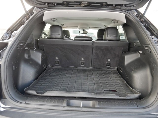 Used 2019 Jeep Cherokee Trailhawk w/ Cold Weather Group image 18