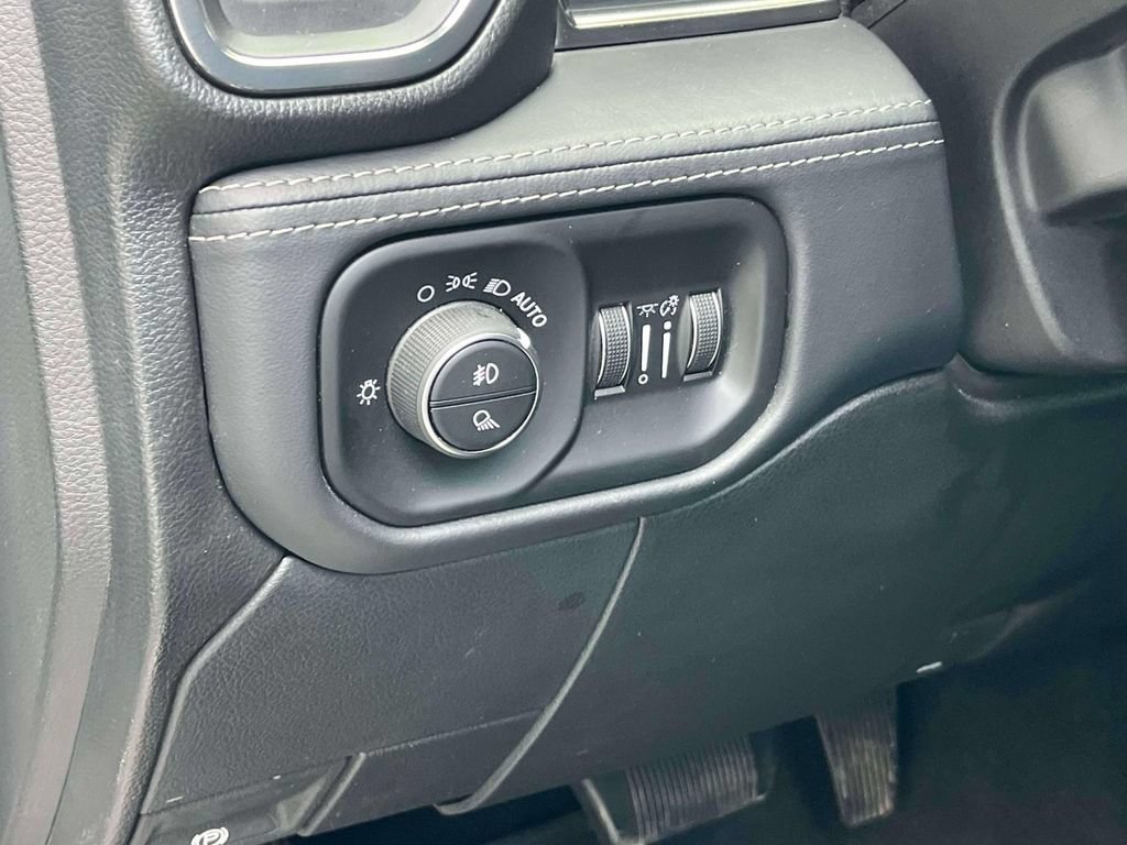 Used 2019 RAM 3500 Limited AWD/4WD image 28
