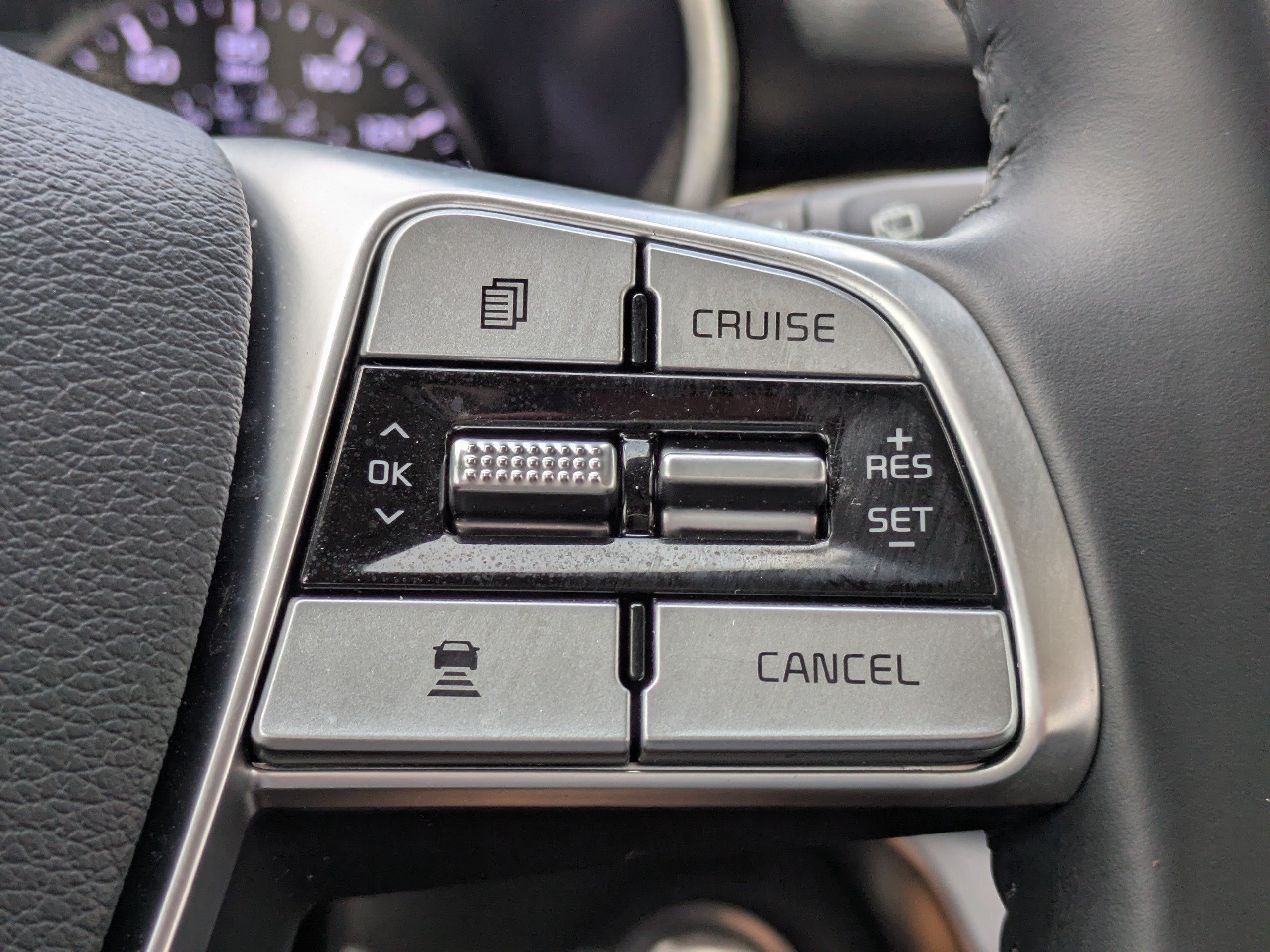 Used 2021 Kia Telluride SX w/ Towing Package FWD image 28