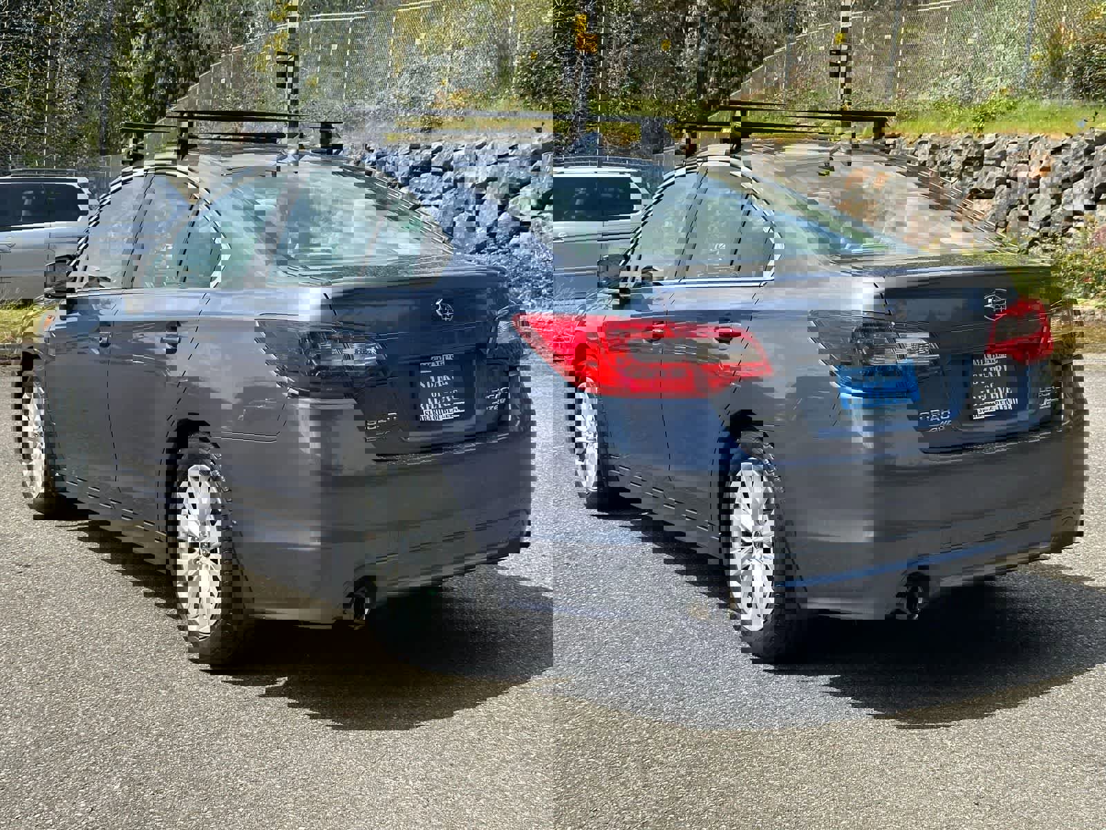 Used 2016 Subaru Legacy 2.5i Premium AWD/4WD image 3