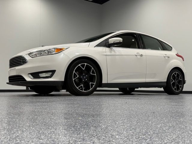 Used 2016 Ford Focus Titanium FWD image 5
