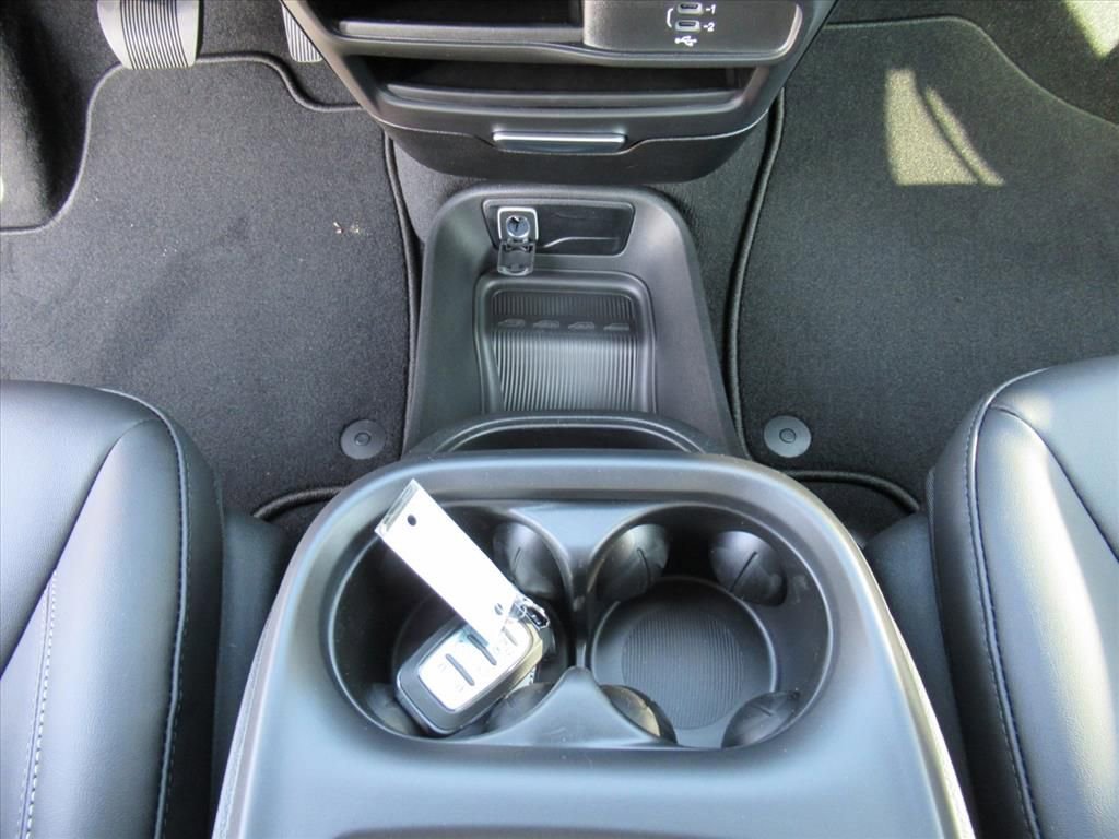 New 2026 Chrysler Voyager LX FWD image 20