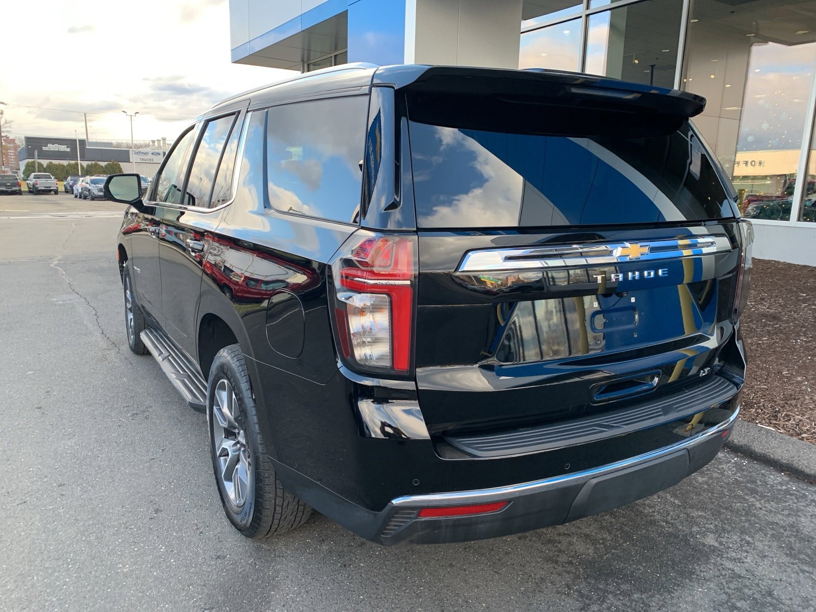 Used 2023 Chevrolet Tahoe LT w/ LT Signature Package image 7