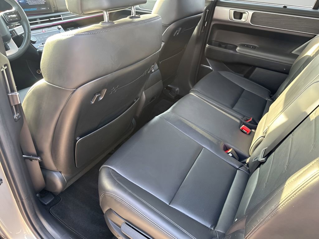 Used 2024 Hyundai Santa Fe Limited FWD image 20
