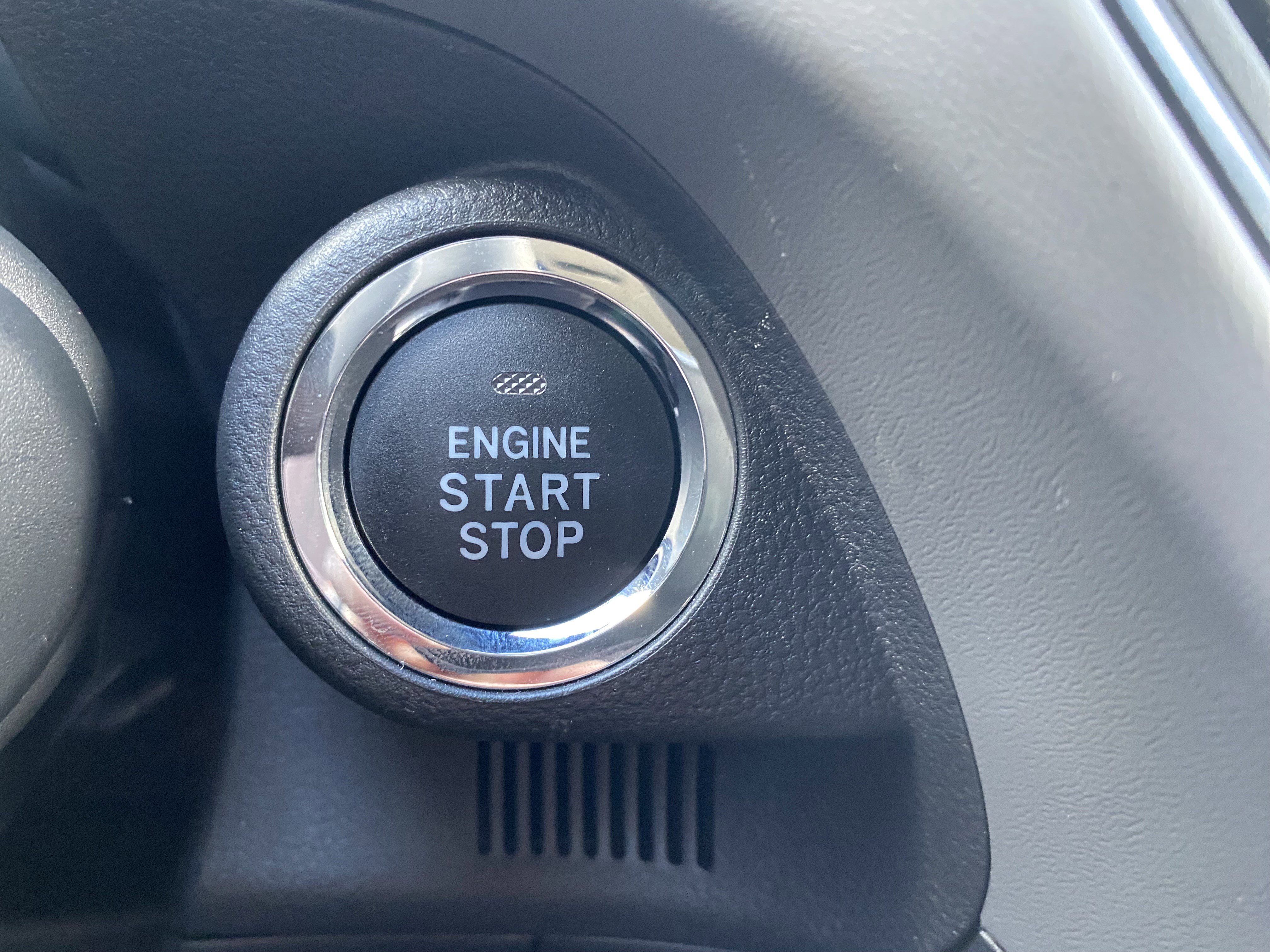 Used 2025 Subaru Crosstrek 2.5i Limited w/ Crosstrek Mirror Package image 31