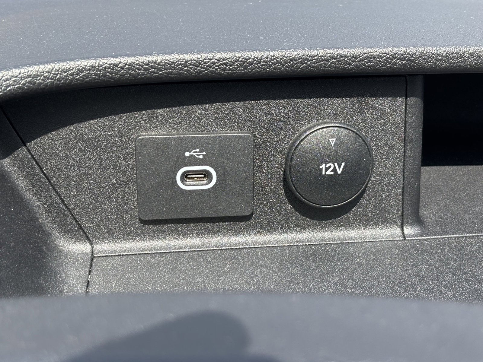Used 2023 Ford Transit 250 Low Roof w/ Exterior Upgrade Package image 22