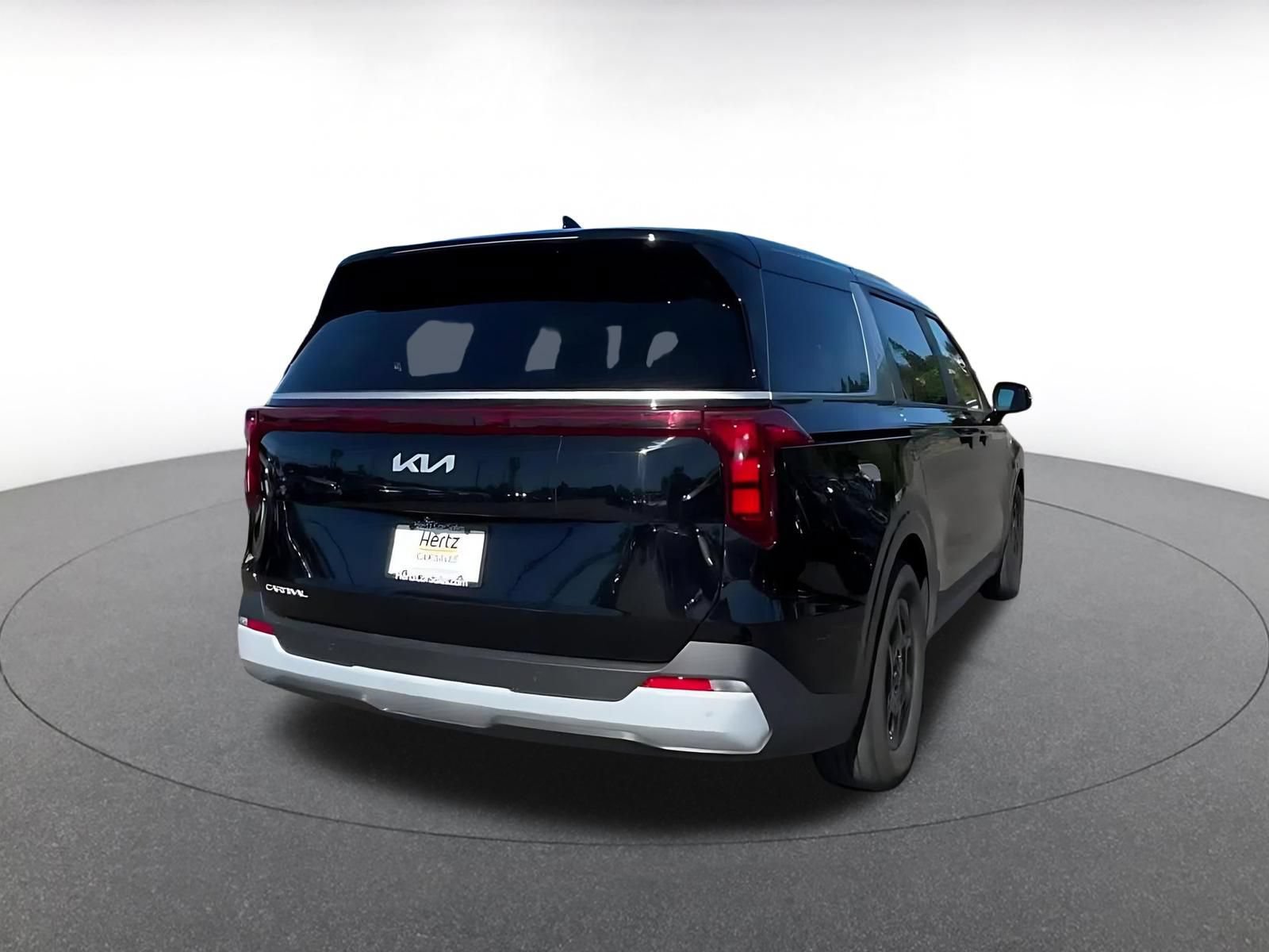 Used 2026 Kia Carnival FWD image 13