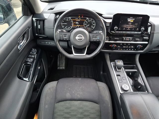 Used 2022 Nissan Pathfinder SV w/ SV Premium Package AWD/4WD image 11