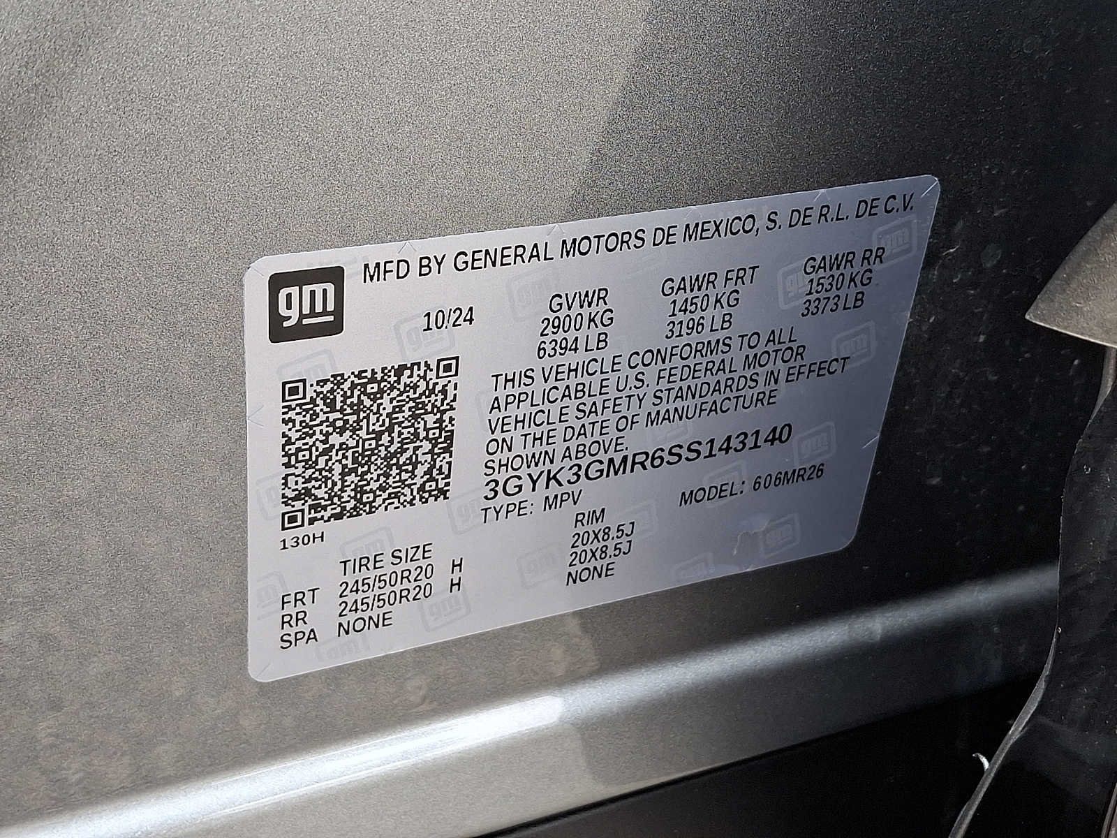 Certified 2025 Cadillac Optiq Sport 2 w/ LPO, Floor Liner Package AWD/4WD image 24