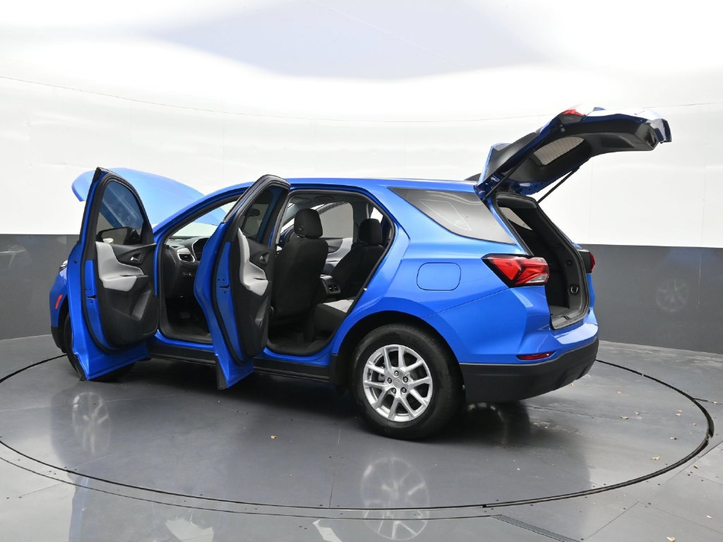 Used 2024 Chevrolet Equinox LS FWD image 36