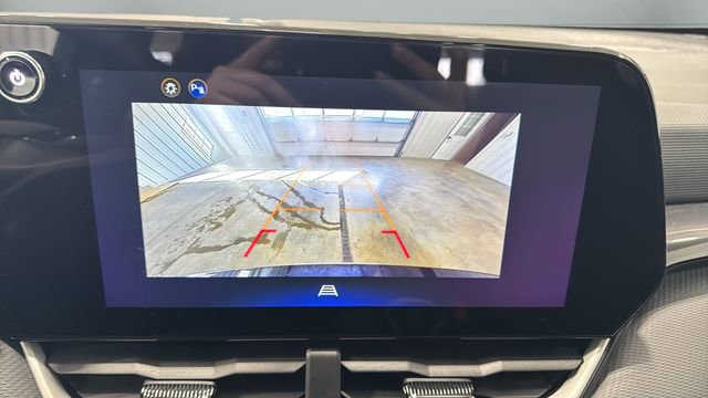 Used 2025 Chevrolet Equinox LT image 14