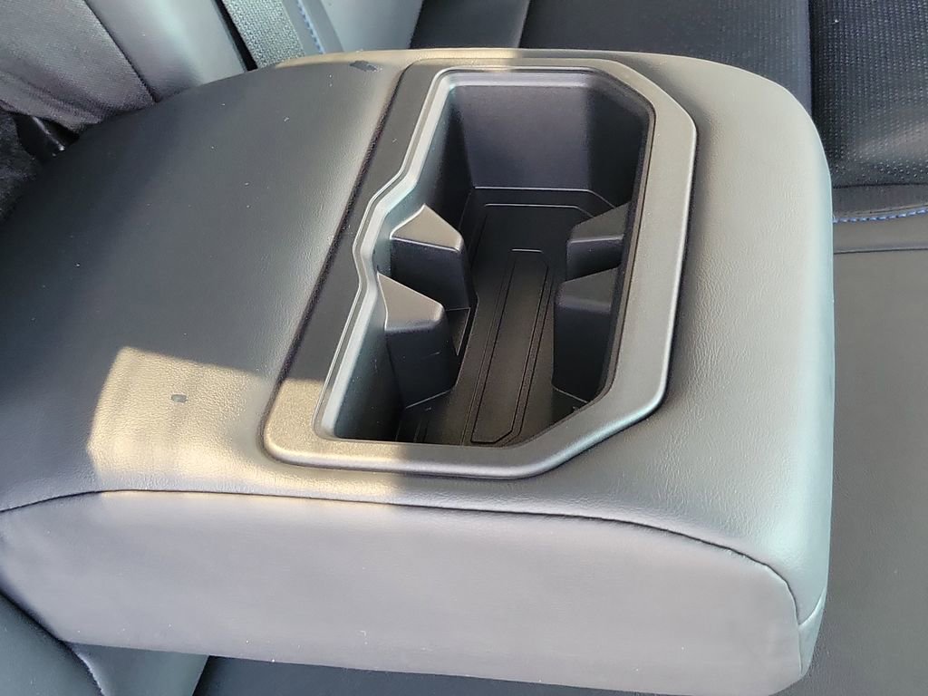 Used 2024 Toyota Tundra Platinum AWD/4WD image 22