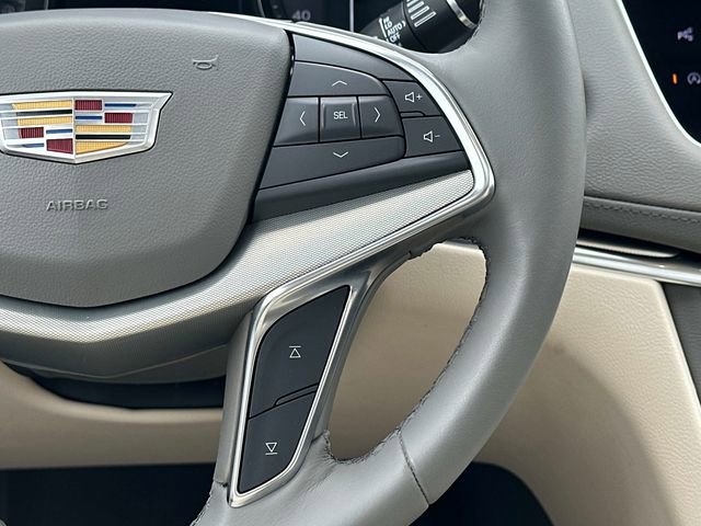 Used 2023 Cadillac XT5 Premium Luxury w/ Technology Package image 7