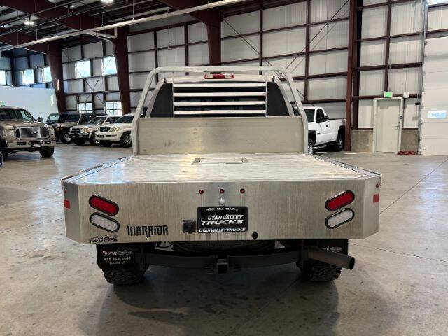Used 2006 Chevrolet Silverado 2500 LT w/ Heavy-Duty Power Package AWD/4WD image 9