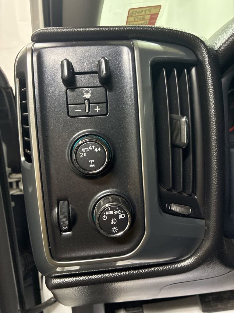 Used 2017 Chevrolet Silverado 1500 LT w/ All Star Edition image 14