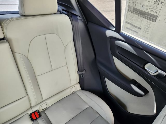 New 2026 Volvo XC40 B5 Plus w/ Protection Package Premier AWD/4WD image 15