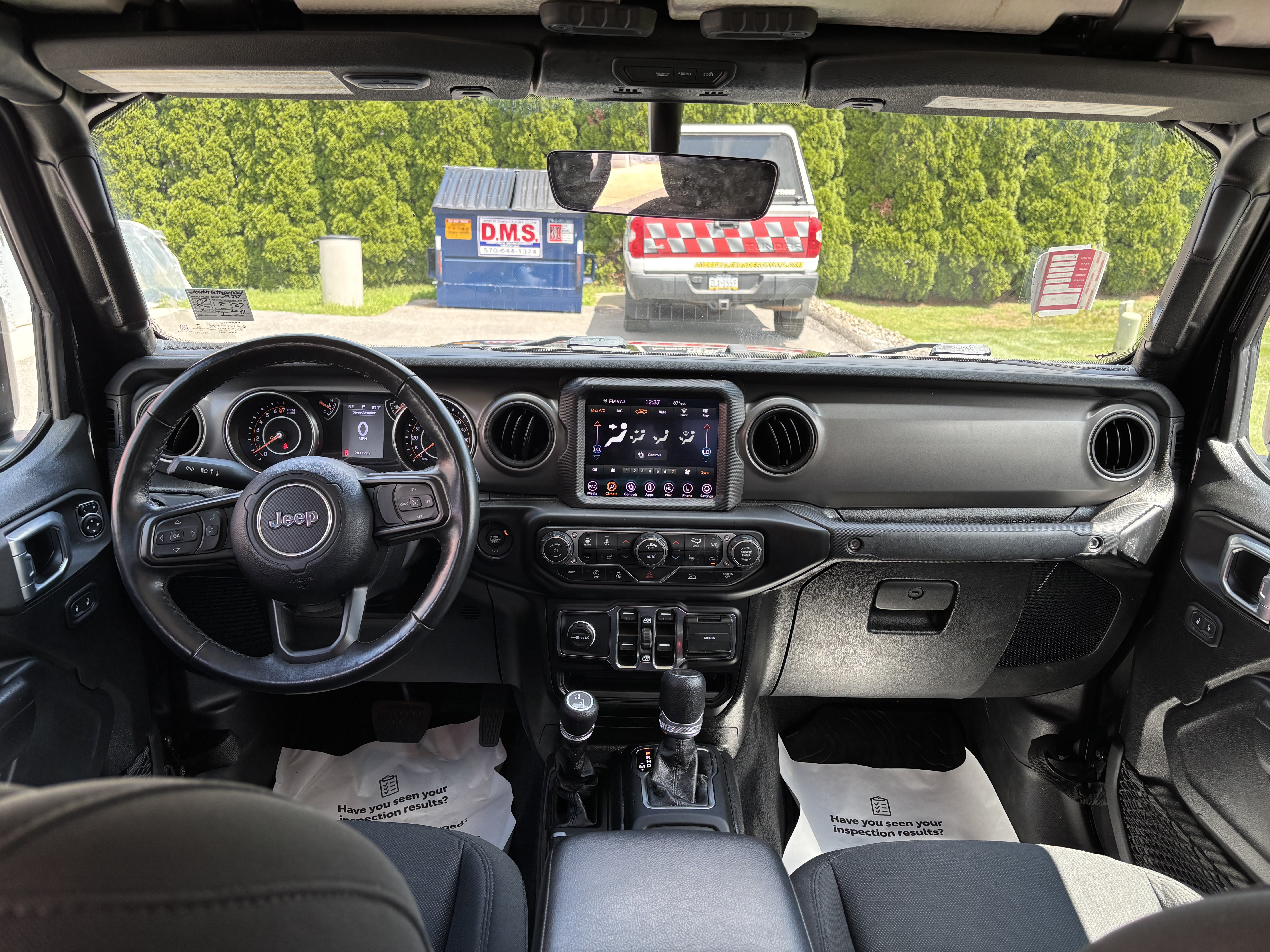 Used 2023 Jeep Gladiator Sport AWD/4WD image 14