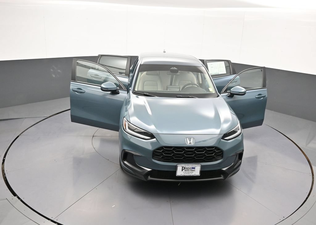 Certified 2025 Honda HR-V LX image 44