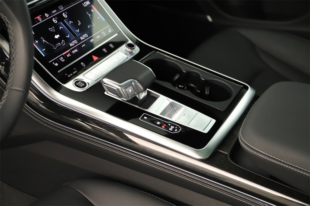 Certified 2025 Audi Q8 Premium Plus w/ Premium Plus Package image 17