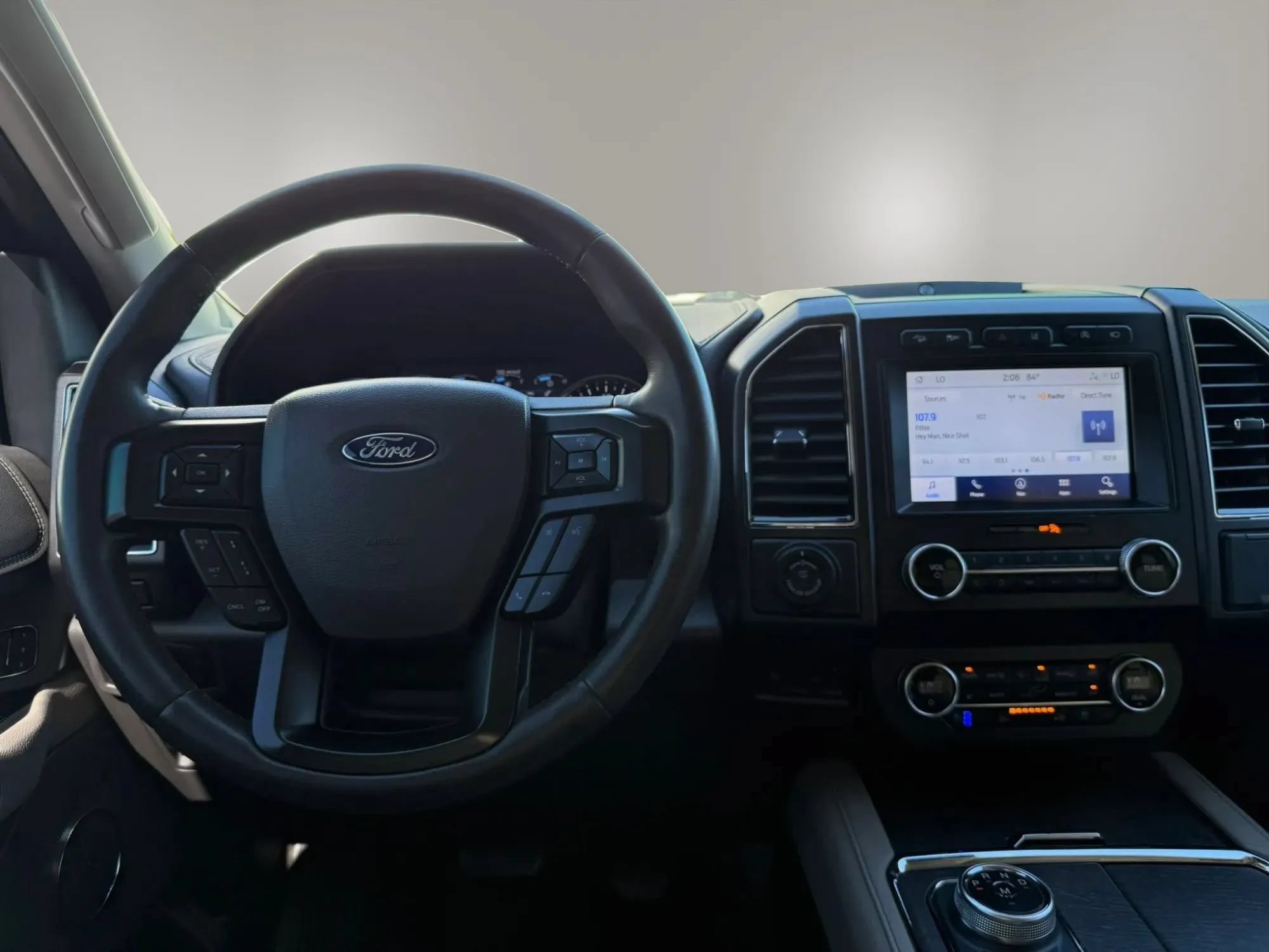 Used 2020 Ford Expedition Limited w/ Equipment Group 302A AWD/4WD image 18