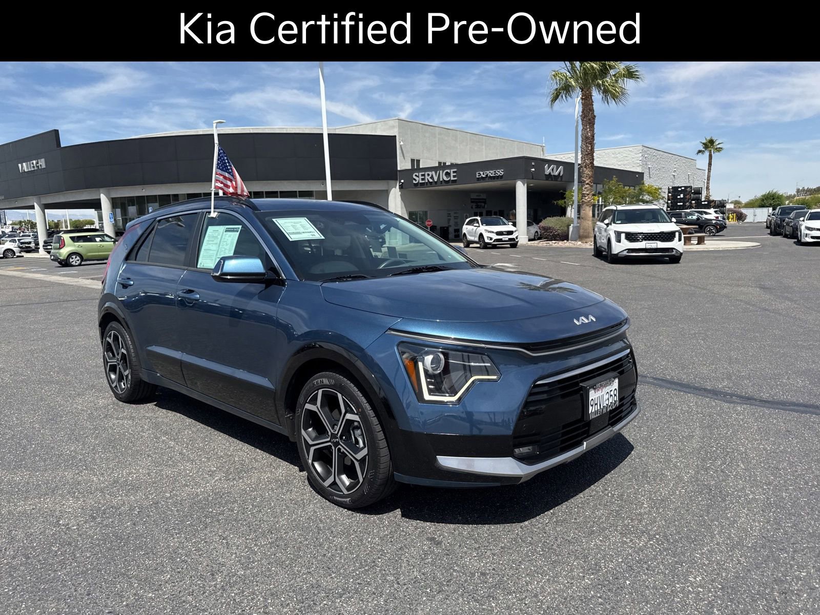 Certified 2023 Kia Niro EX Touring FWD image 4