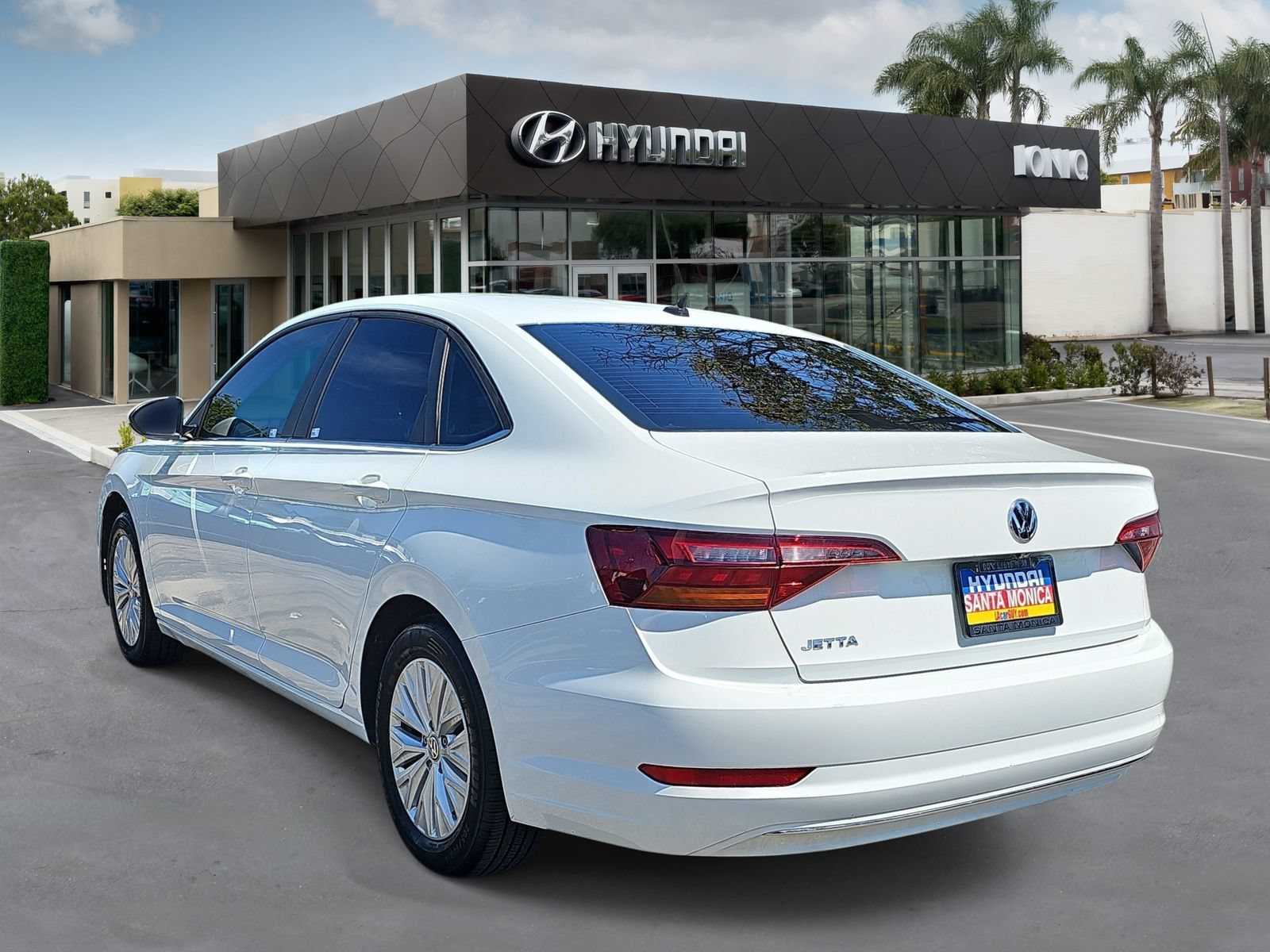 Used 2019 Volkswagen Jetta S w/ Driver Assistance Package FWD image 5