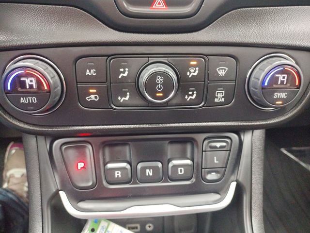 Used 2019 GMC Terrain SLT w/ Preferred Package image 39