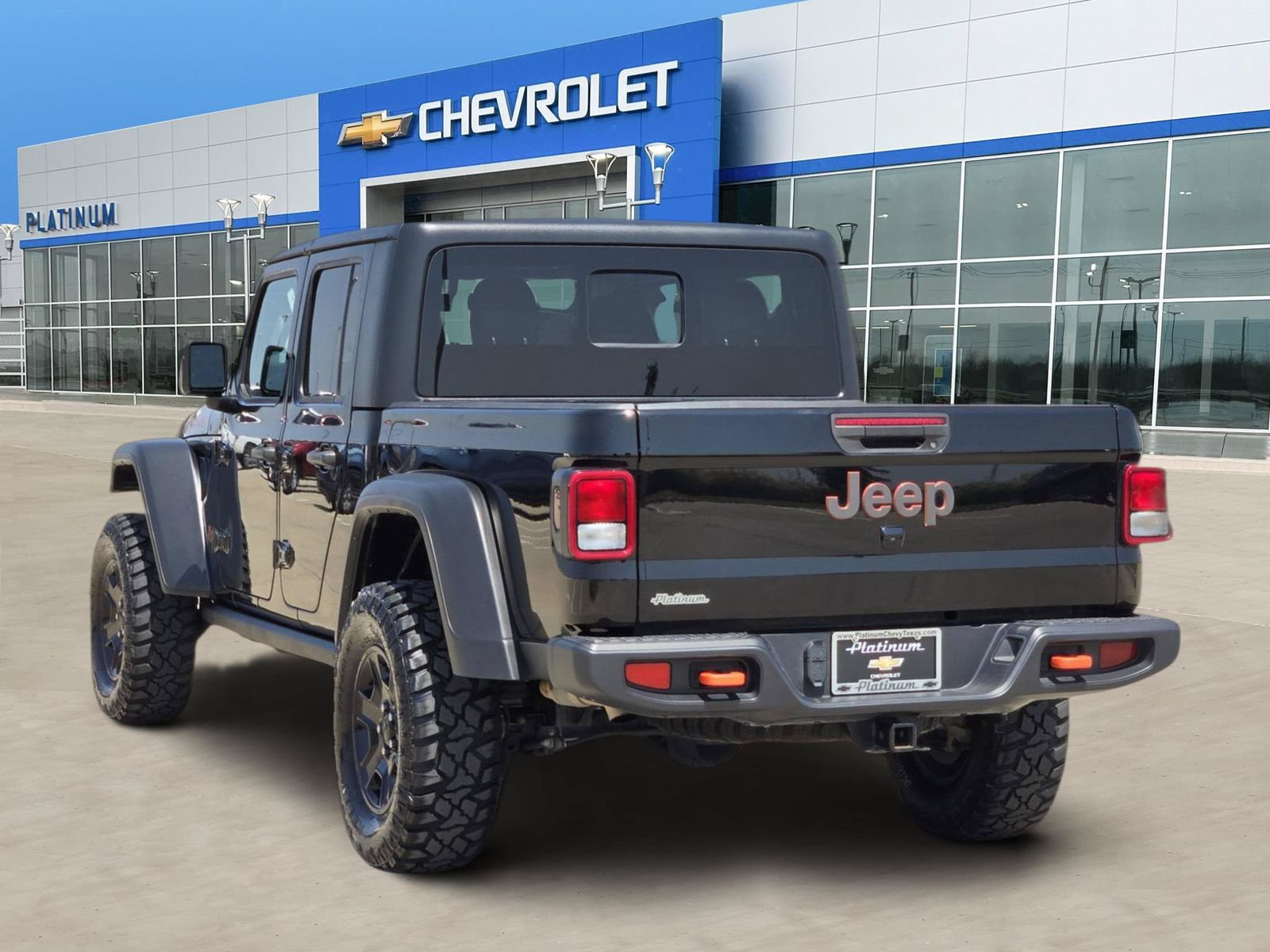 Used 2023 Jeep Gladiator Mojave w/ Cold Weather Group AWD/4WD image 4