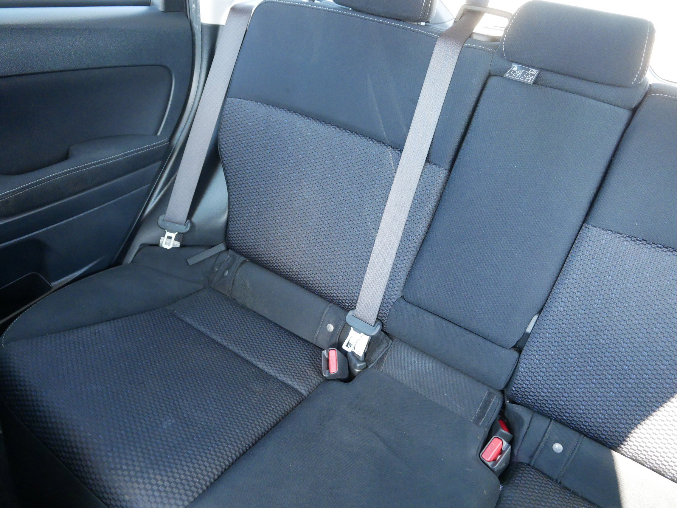 Used 2015 Subaru Forester 2.5i Premium w/ All-Weather Package AWD/4WD image 12