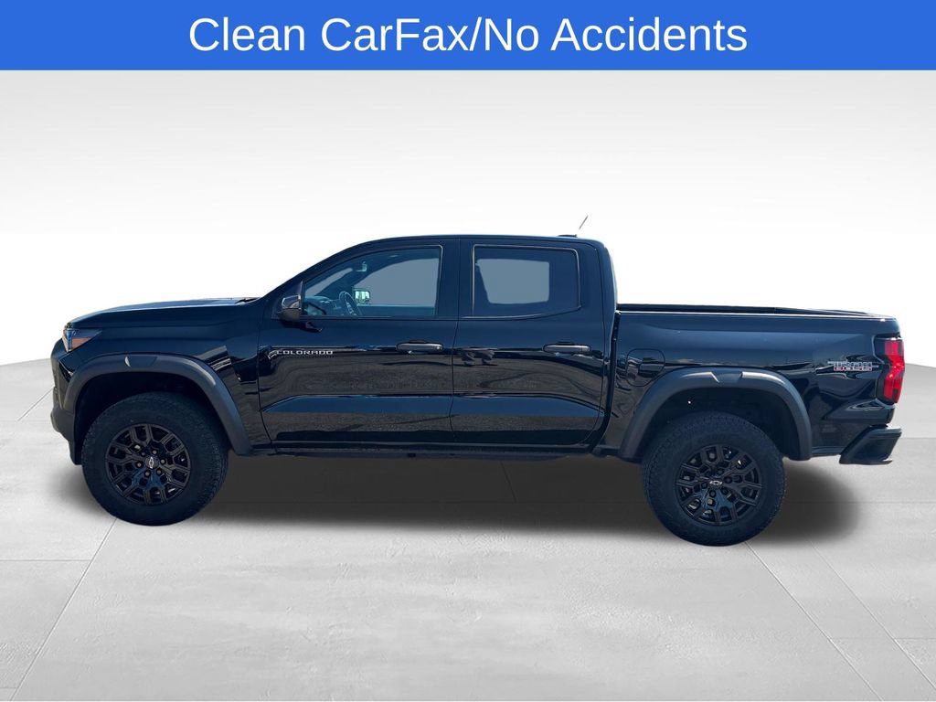 Used 2025 Chevrolet Colorado Trail Boss AWD/4WD image 2
