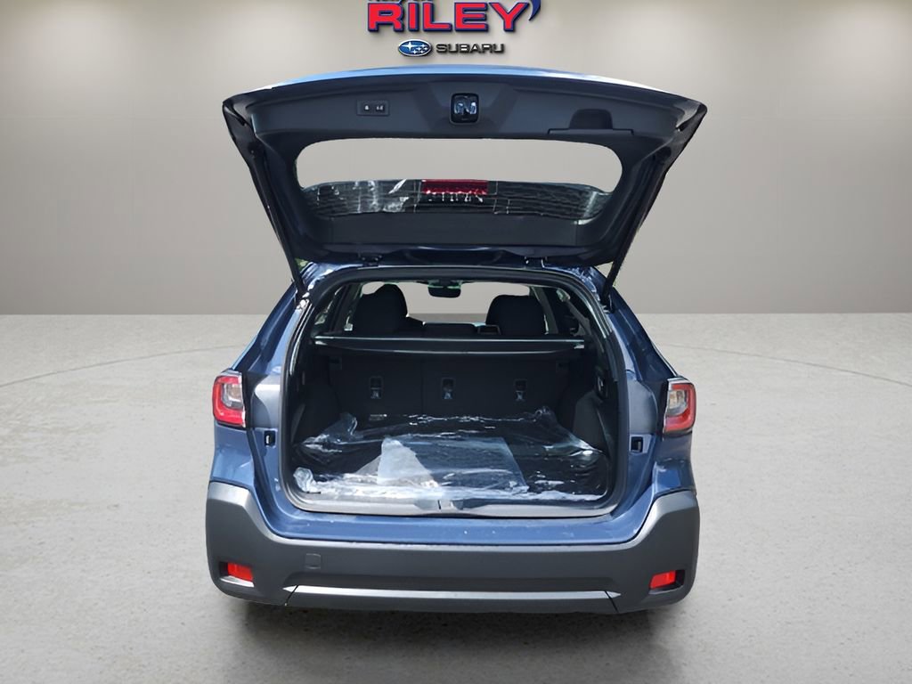 Certified 2025 Subaru Outback Premium image 11