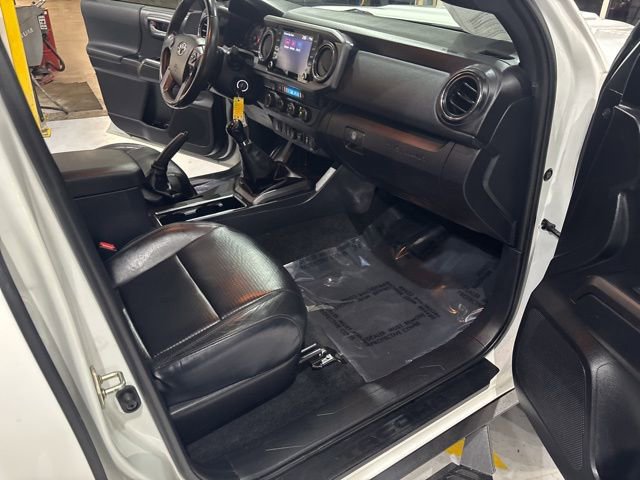 Used 2020 Toyota Tacoma TRD Sport w/ TRD Premium Sport Package image 37