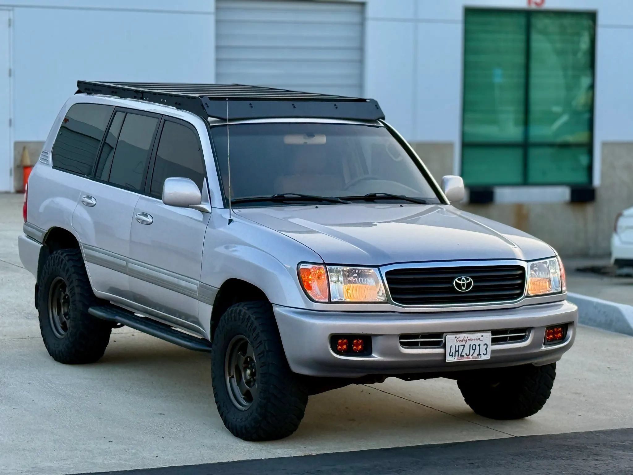 Used 2000 Toyota Land Cruiser AWD/4WD image 32