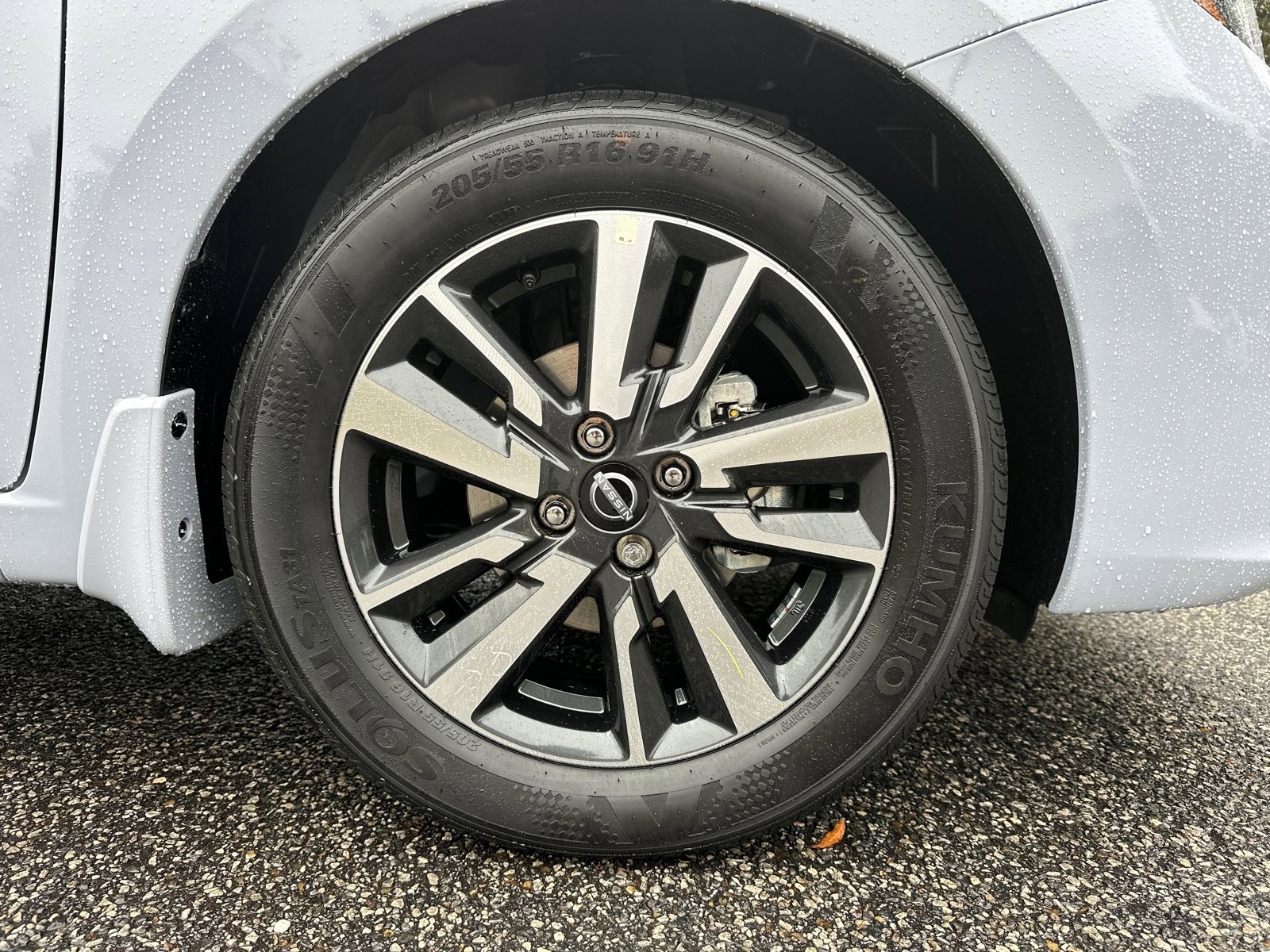 New 2025 Nissan Versa SV w/ Trunk Package image 12