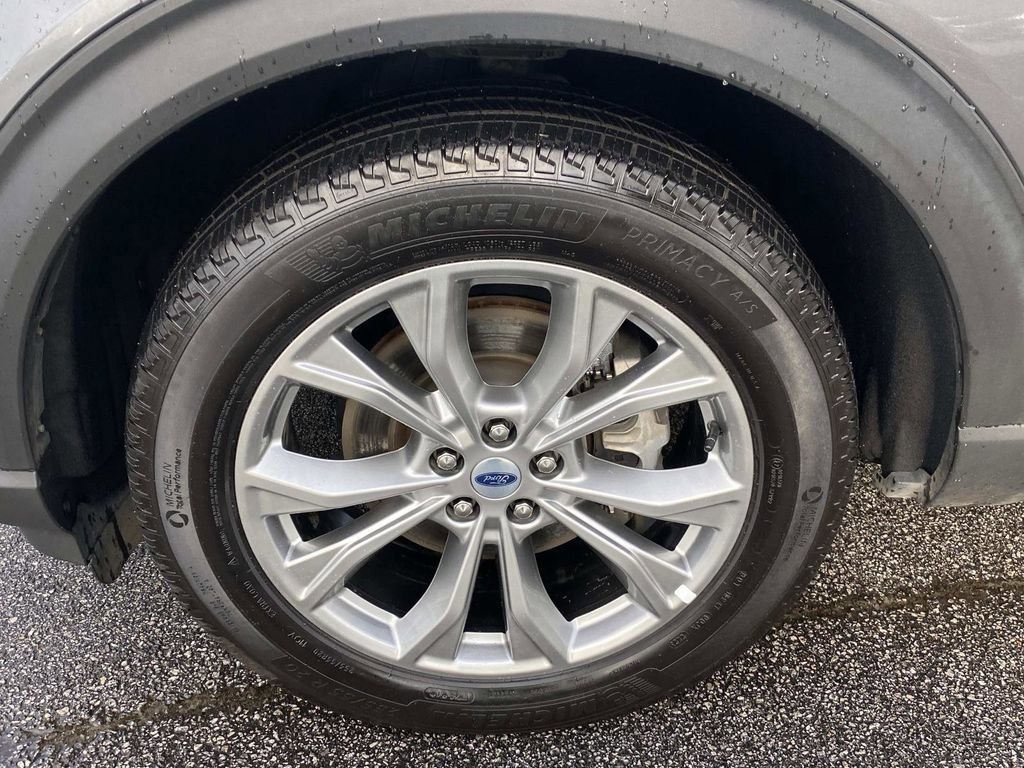 Used 2023 Ford Explorer Limited AWD/4WD image 14