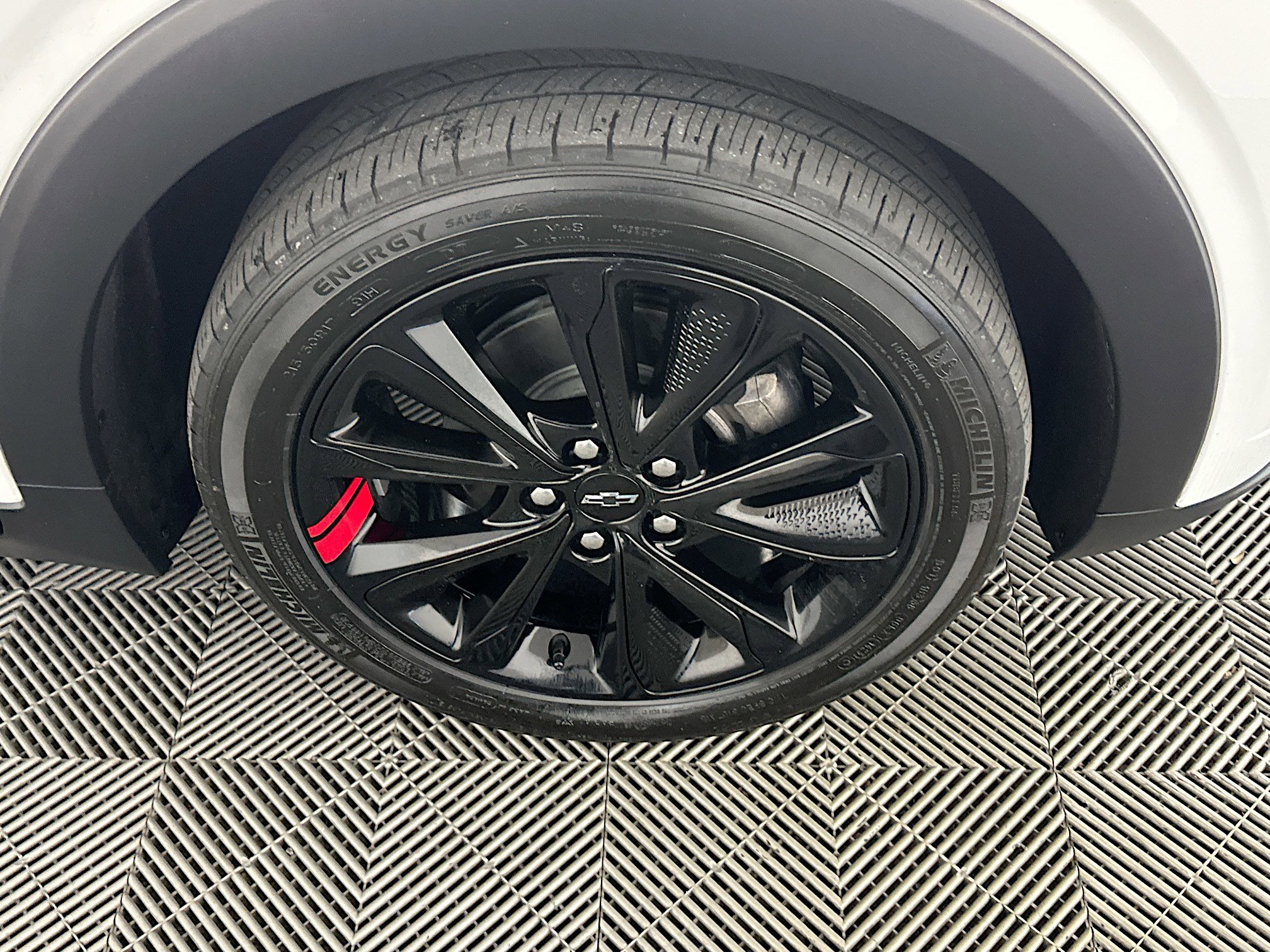 Used 2023 Chevrolet Bolt EUV LT w/ Convenience Package image 11