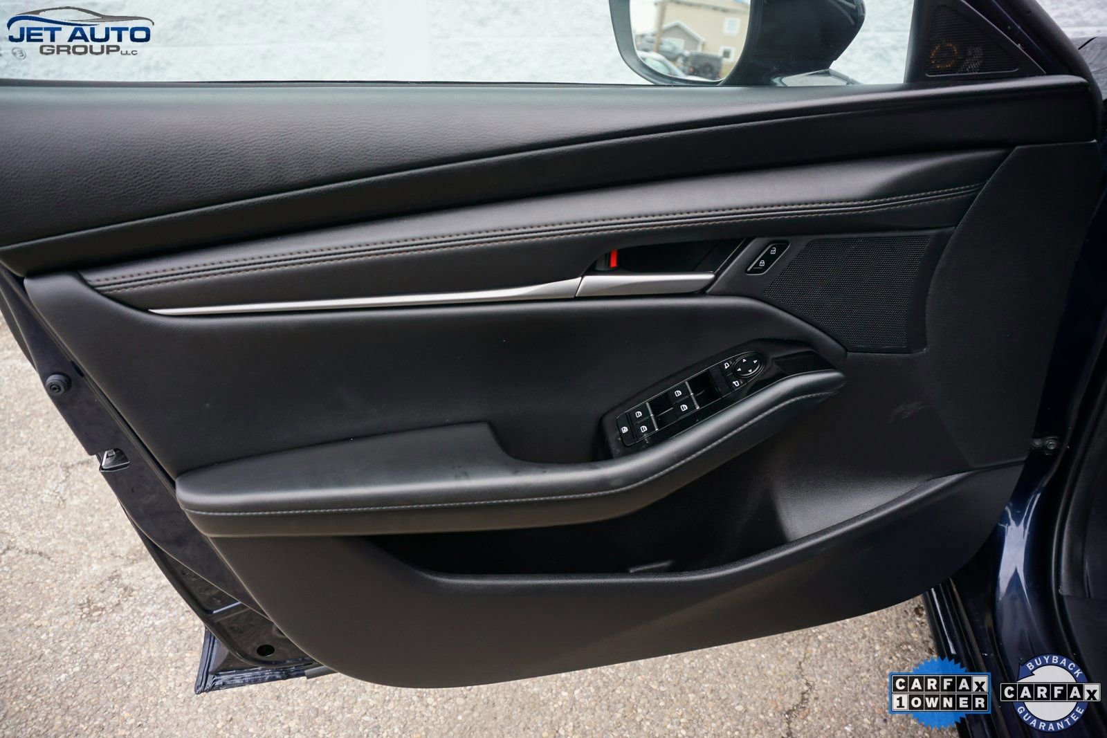 Used 2025 MAZDA MAZDA3 s image 24