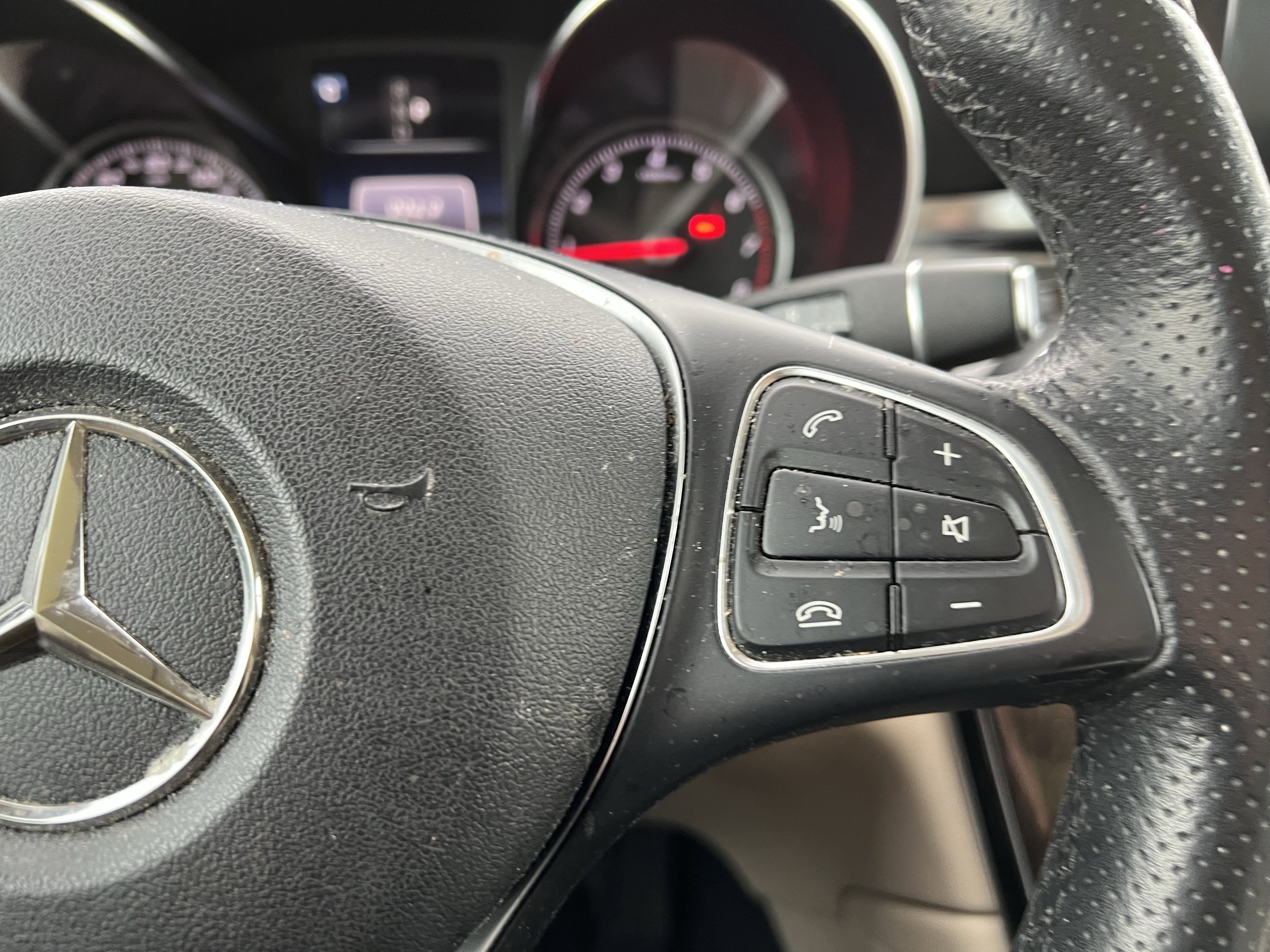 Certified 2018 Mercedes-Benz GLC 300 4MATIC image 20